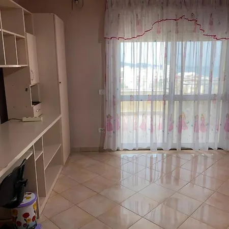 Penthouse Near The Beach, דירה *