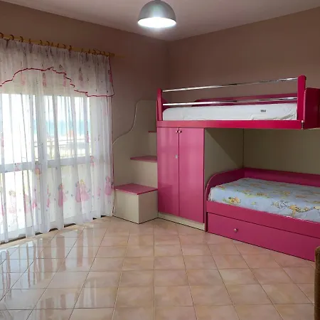 Penthouse Near The Beach, דירה דורס