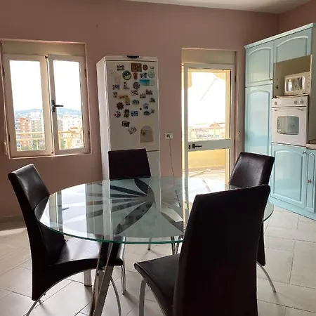 דירה Penthouse Near The Beach, דורס